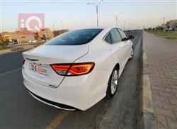 Chrysler 200